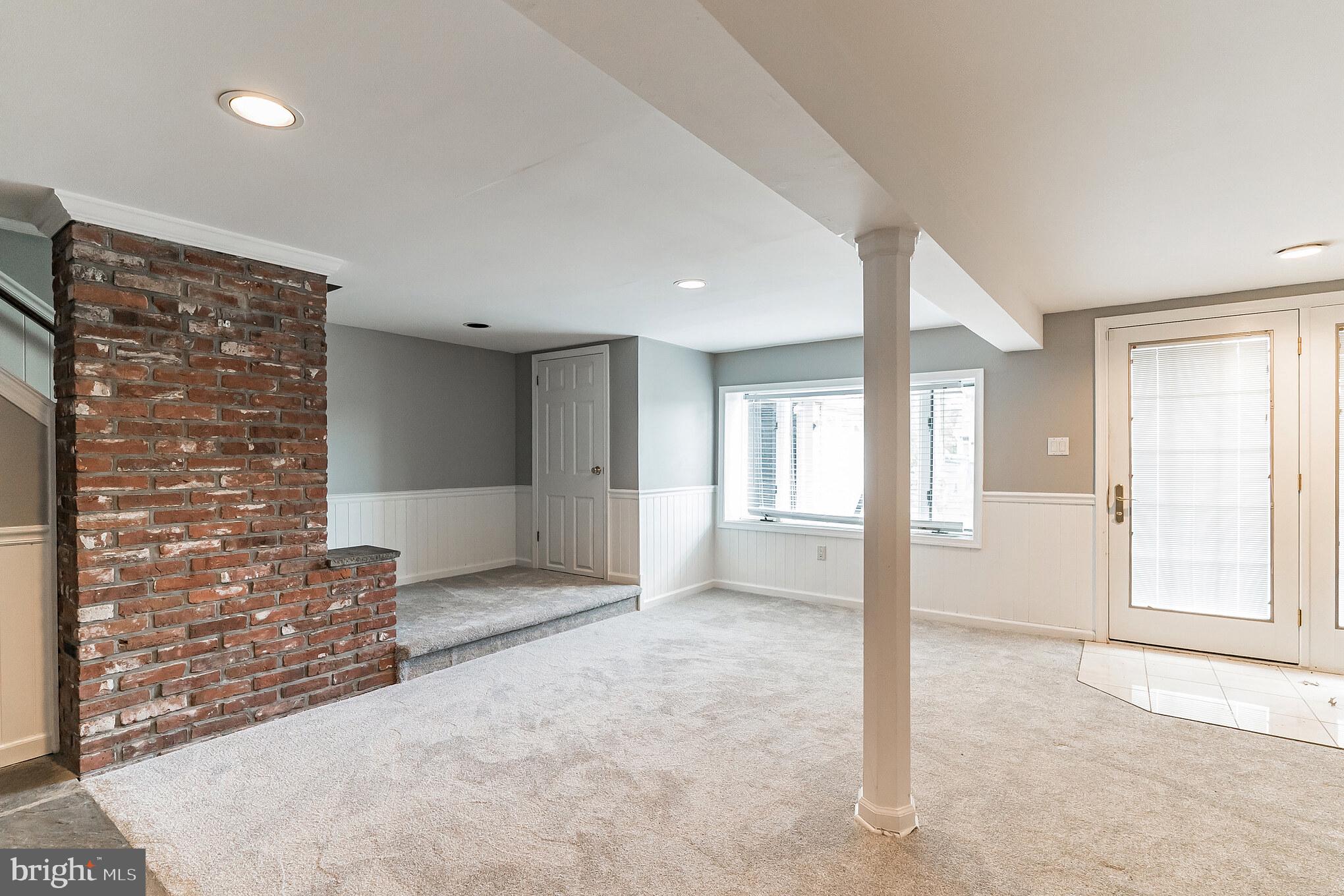 ROSEMORE ESTS - Residential