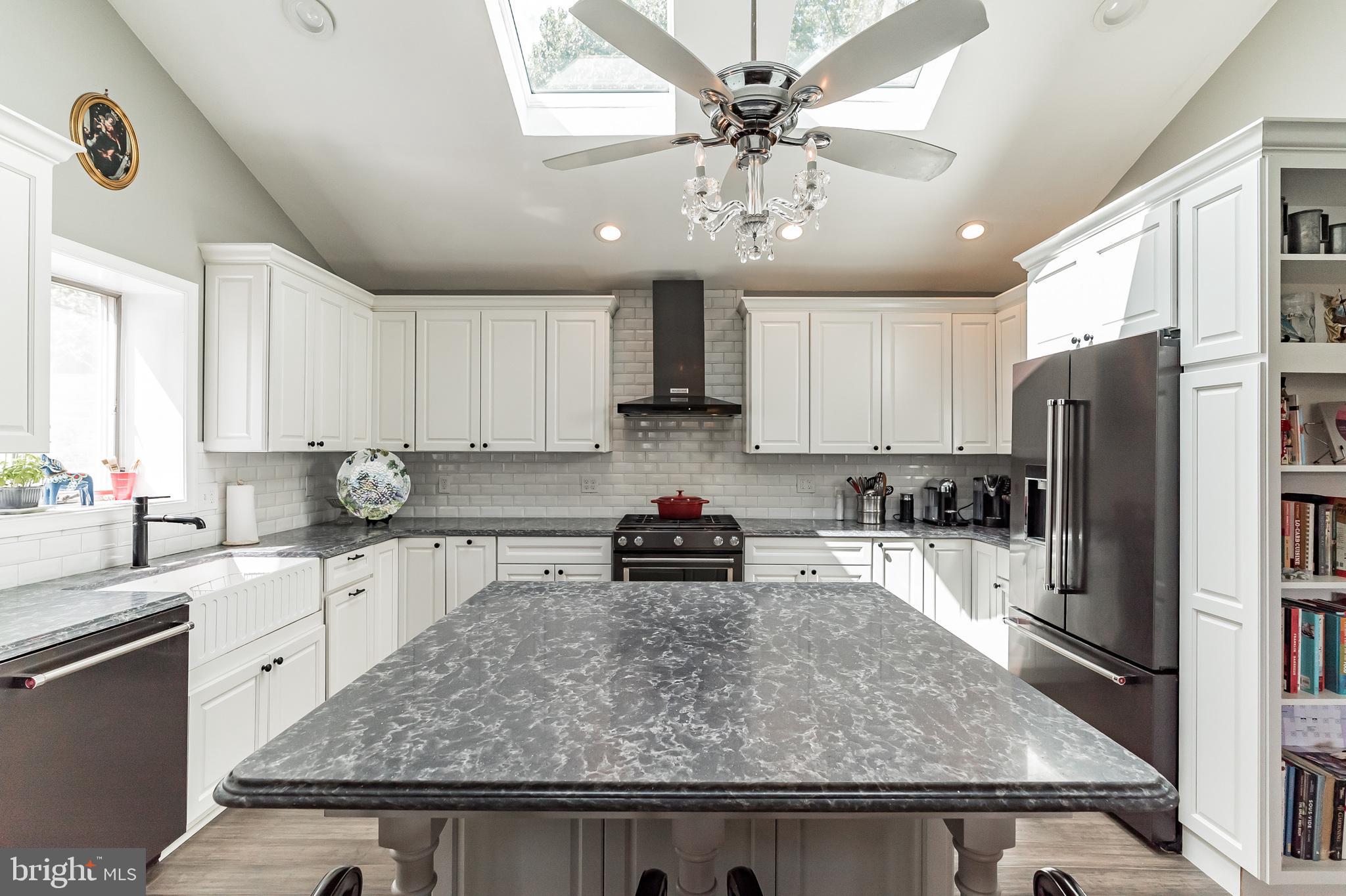 ROSEMORE ESTS - Residential