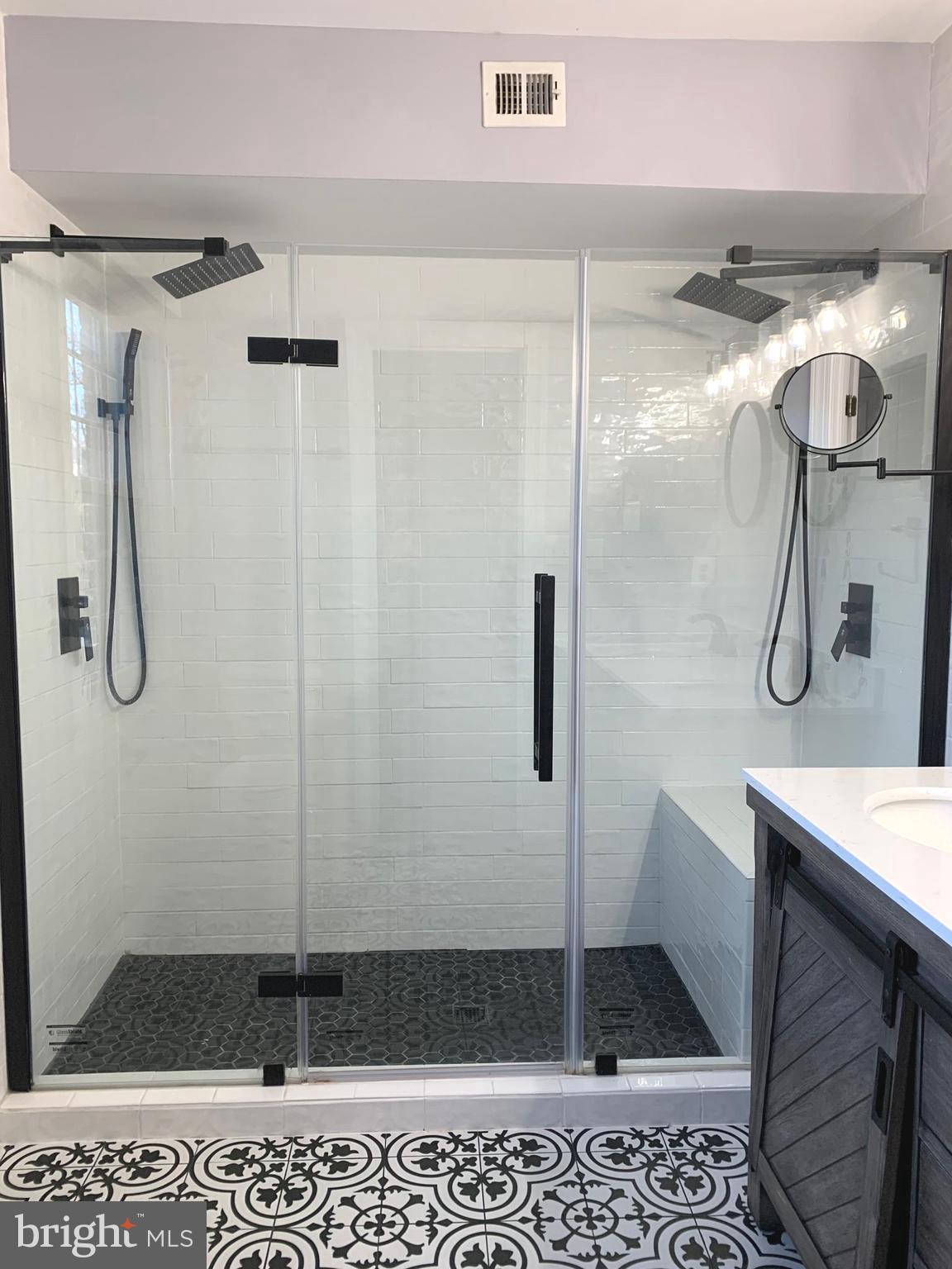 FEDERAL SQUARE - Residential Lease