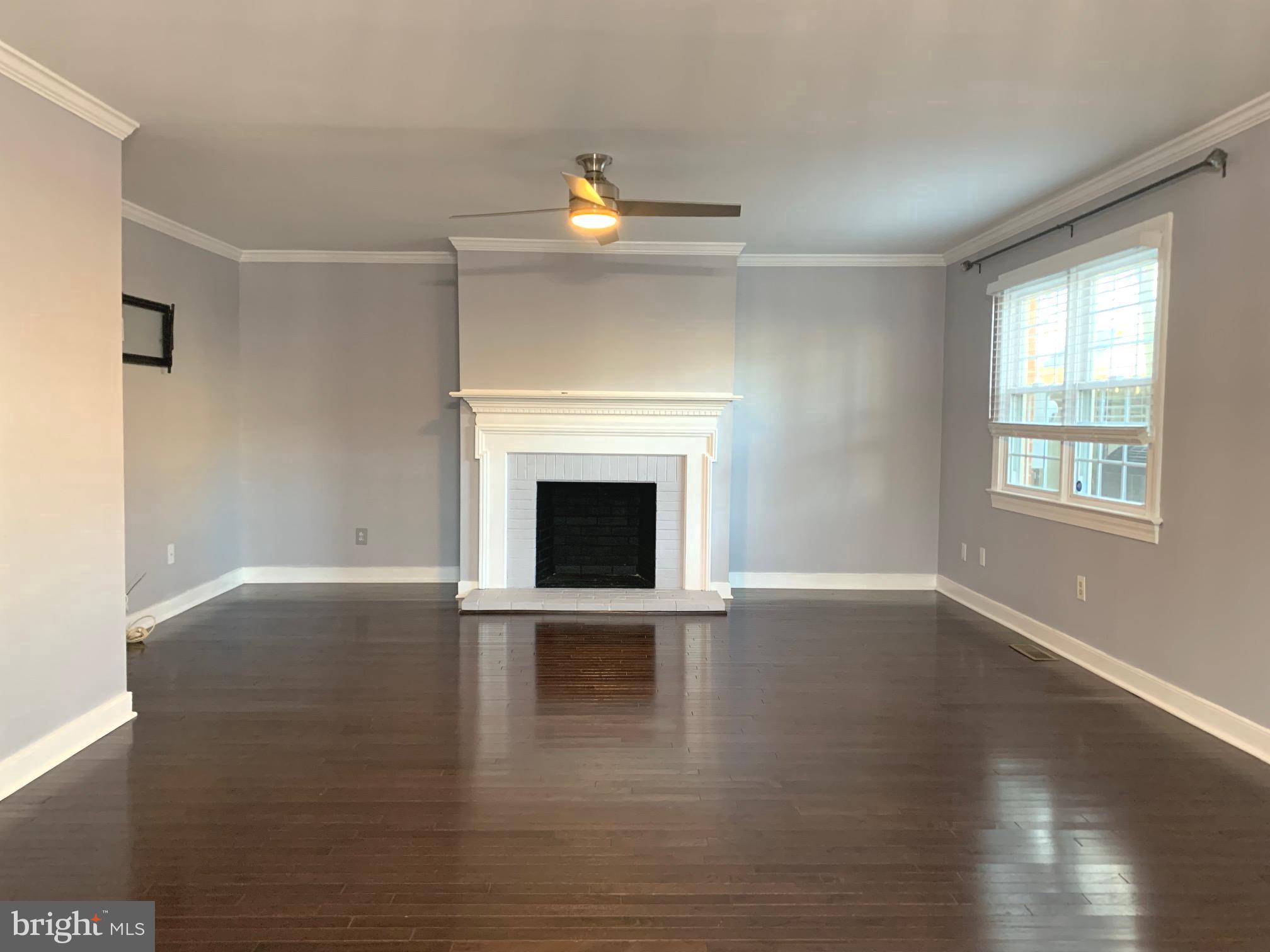FEDERAL SQUARE - Residential Lease