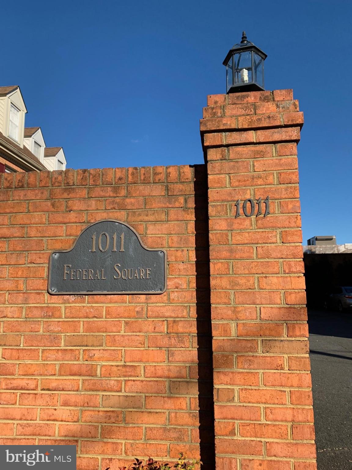 FEDERAL SQUARE - Residential Lease
