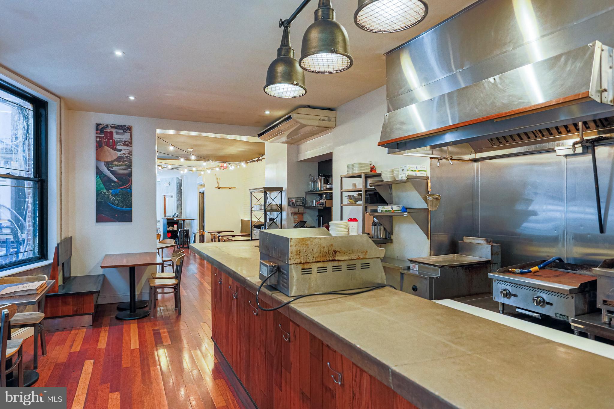 RITTENHOUSE SQUARE - Commercial Sale