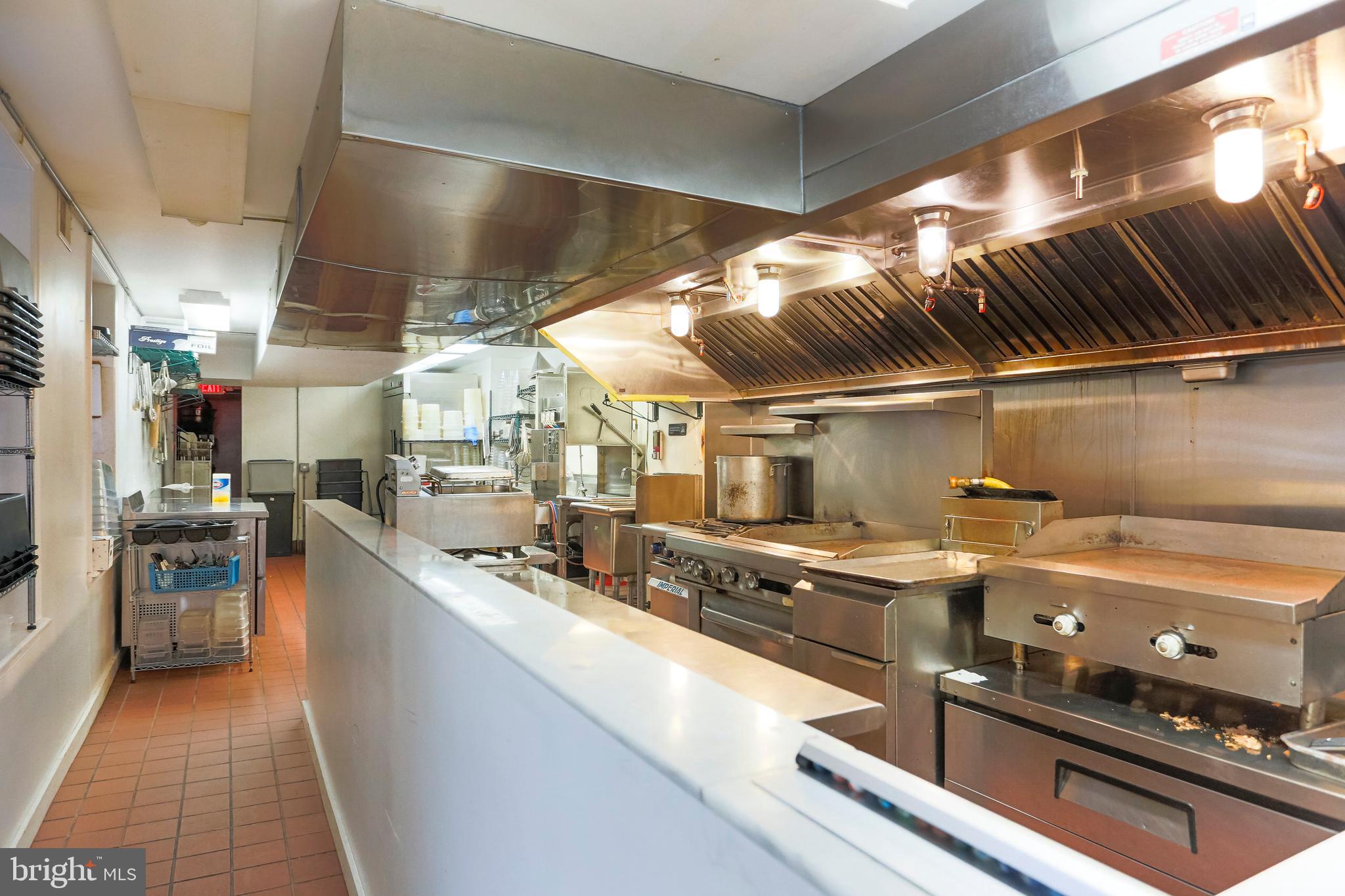 RITTENHOUSE SQUARE - Commercial Sale