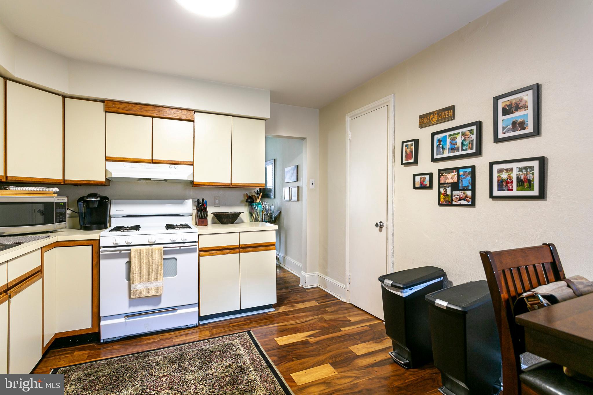 RITTENHOUSE SQUARE - Commercial Sale