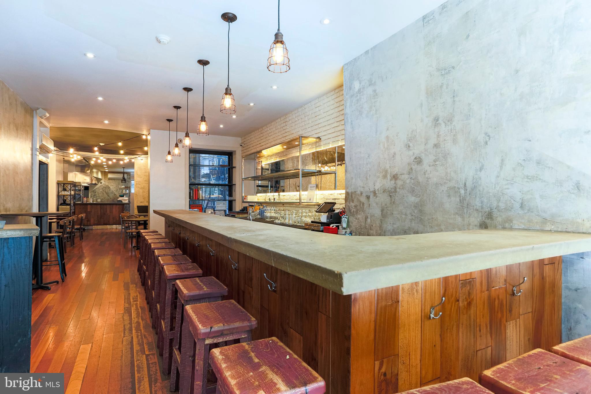 RITTENHOUSE SQUARE - Commercial Sale