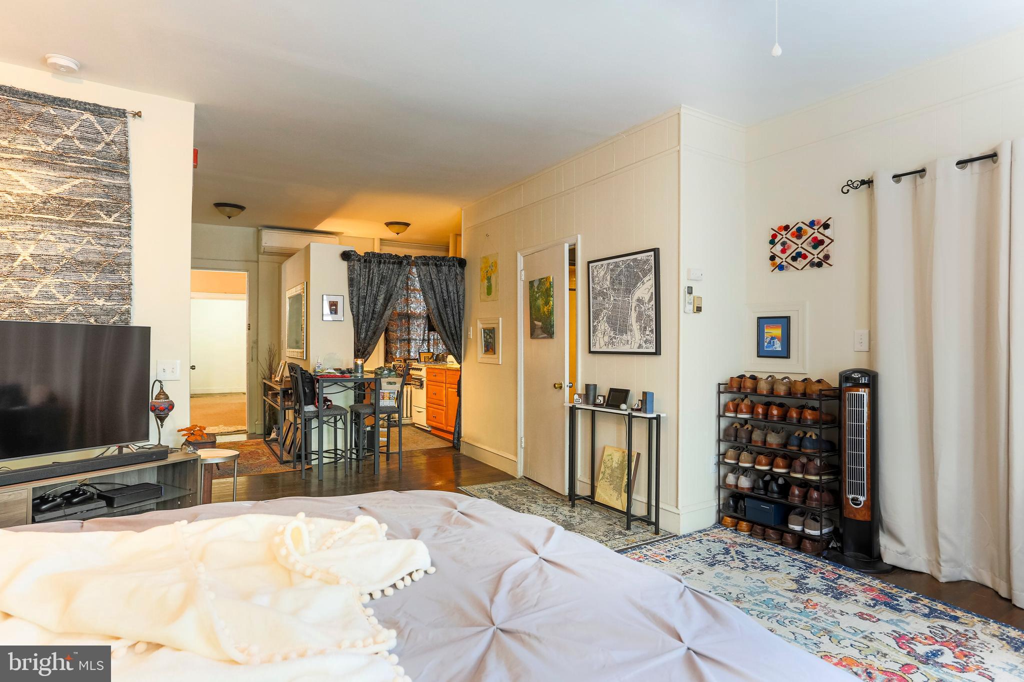 RITTENHOUSE SQUARE - Commercial Sale