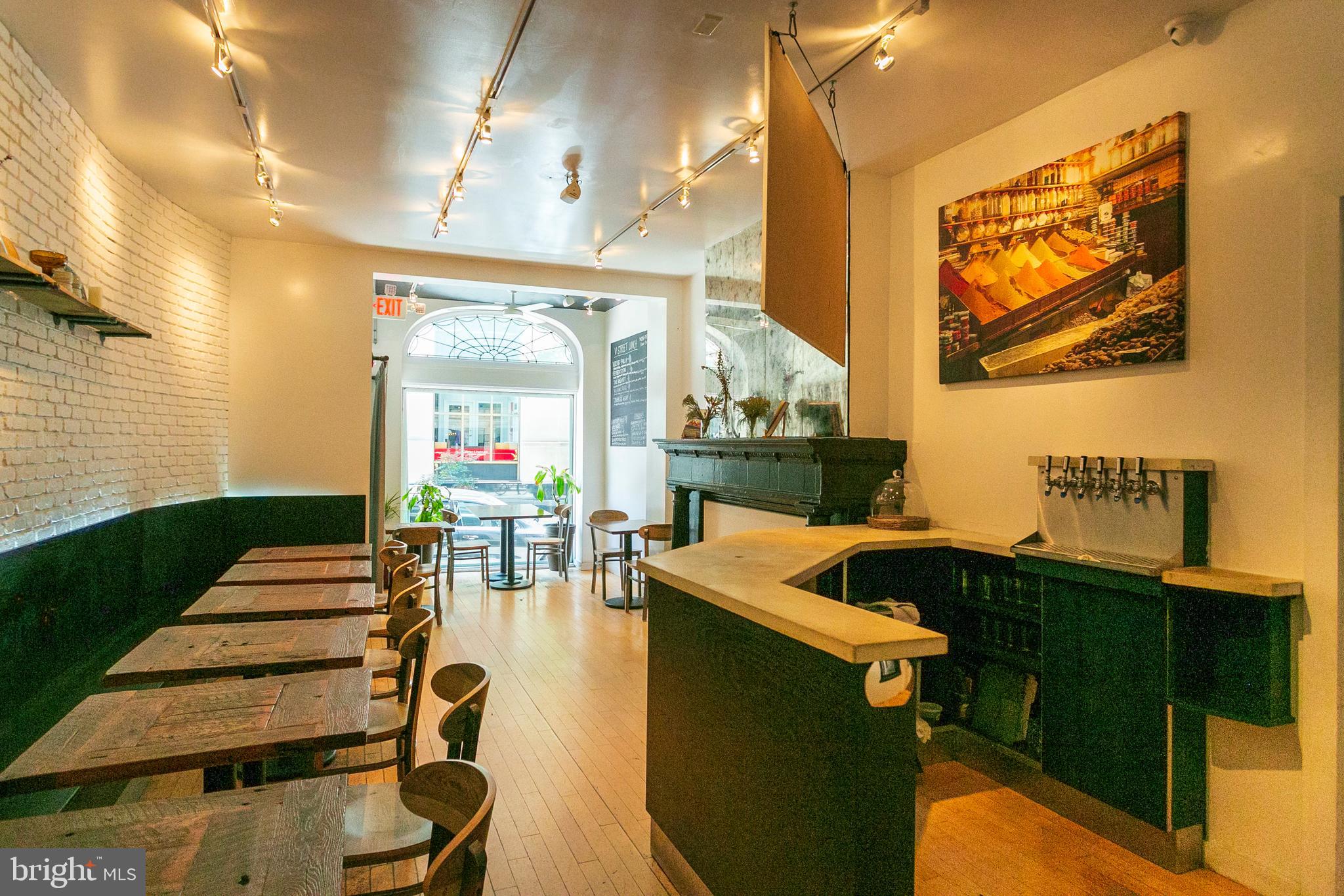 RITTENHOUSE SQUARE - Commercial Sale