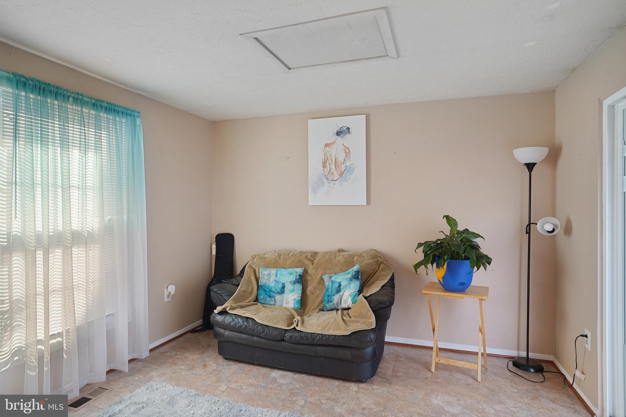 CHESTER GROVE - Residential