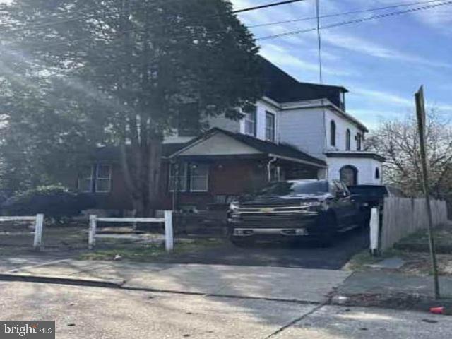 YEADON - Residential