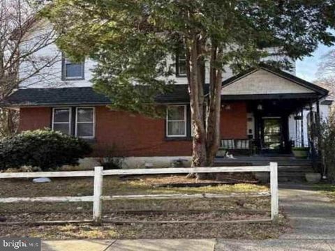 Photo of 622 Yeadon Avenue, YEADON, PA 19050 (MLS # PADE2105808)