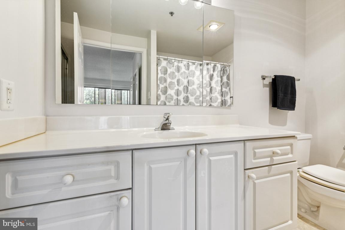 LEISURE WORLD - Residential