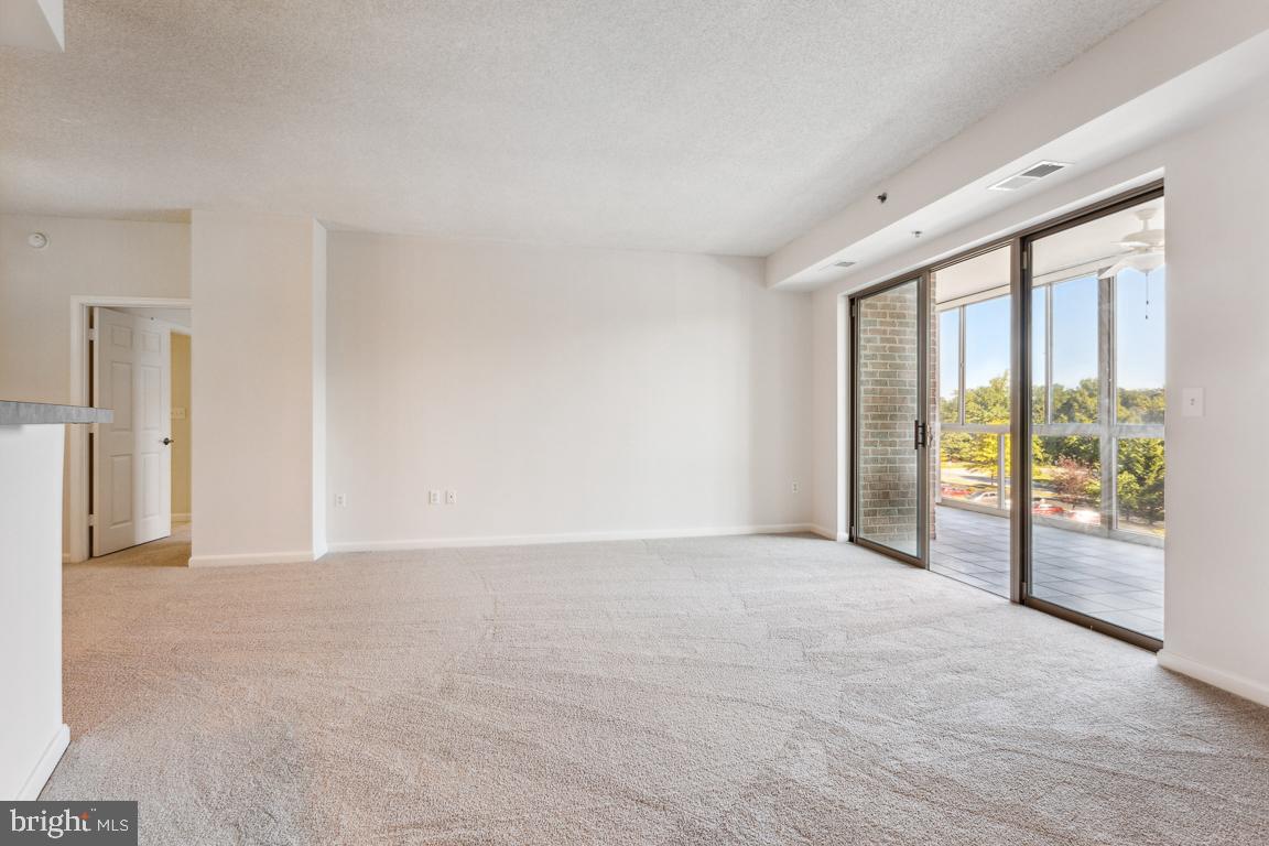 LEISURE WORLD - Residential