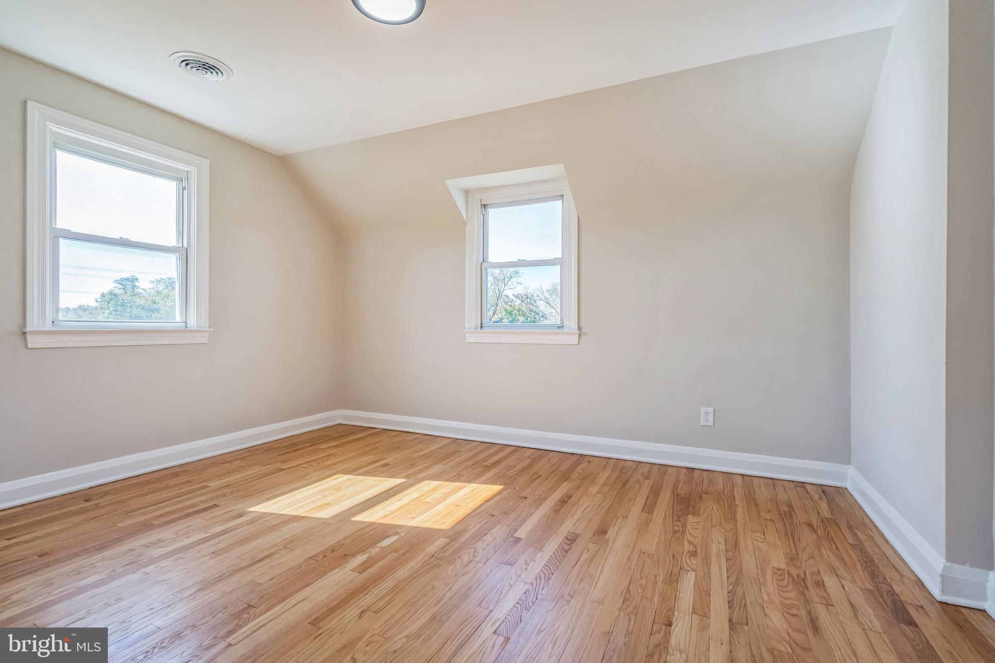 MILFORD - Residential