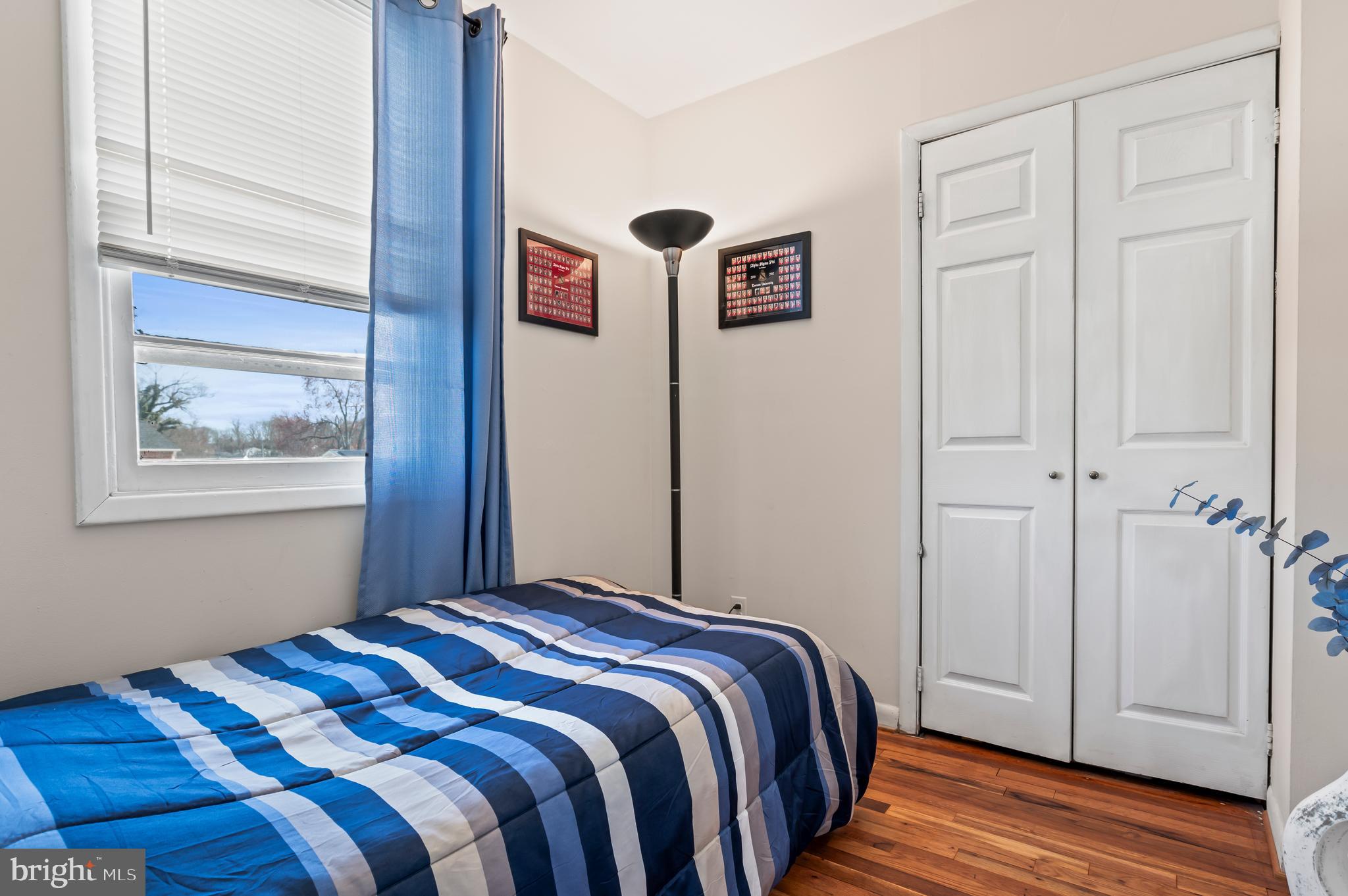 YORK MANOR - Residential