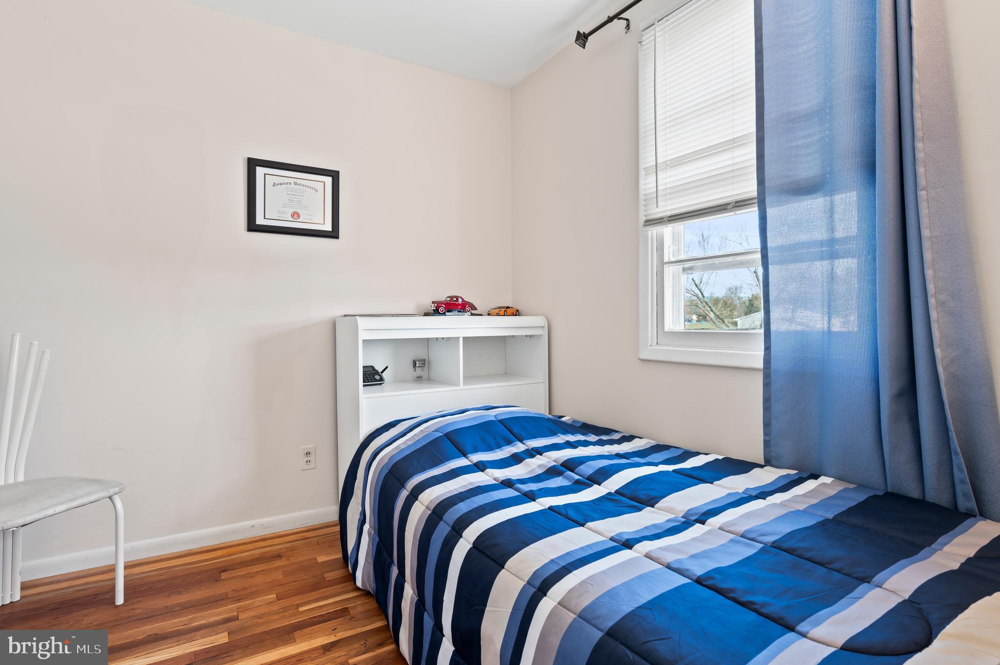 YORK MANOR - Residential