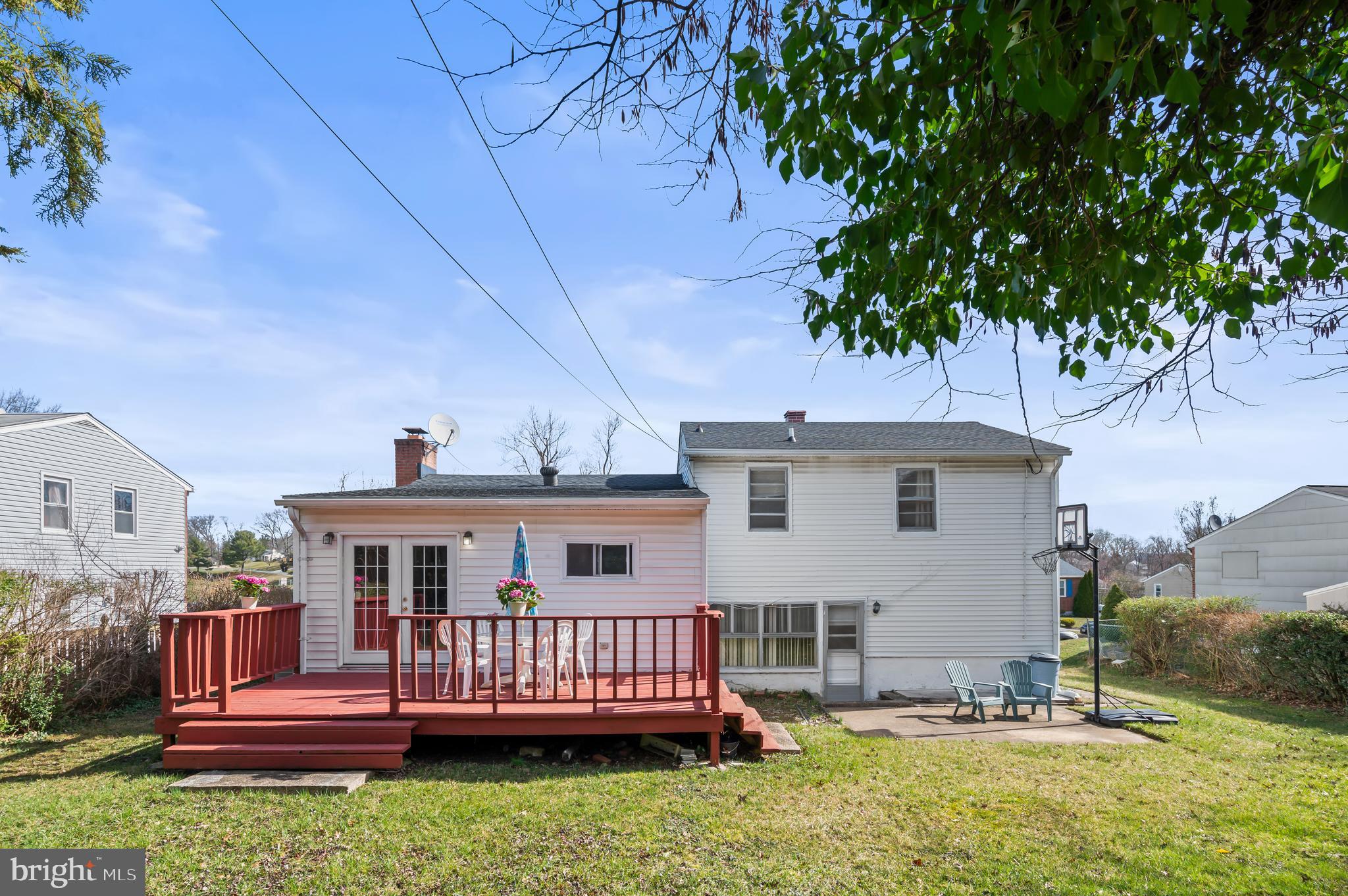 YORK MANOR - Residential