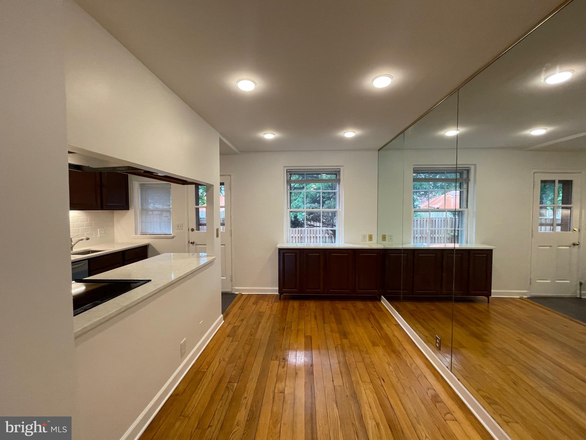 FAIRLINGTON MEADOWS - Residential Lease