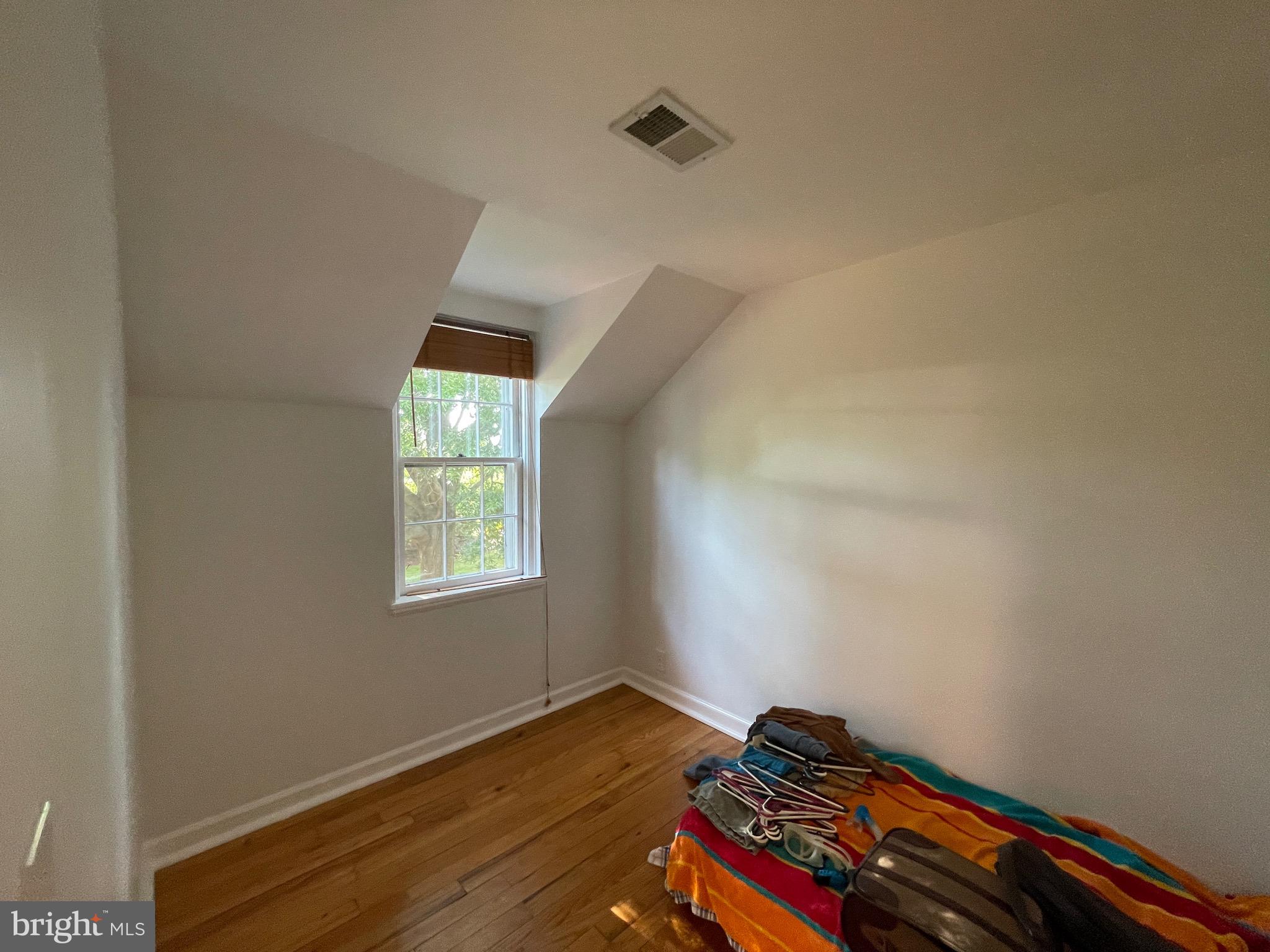 FAIRLINGTON MEADOWS - Residential Lease