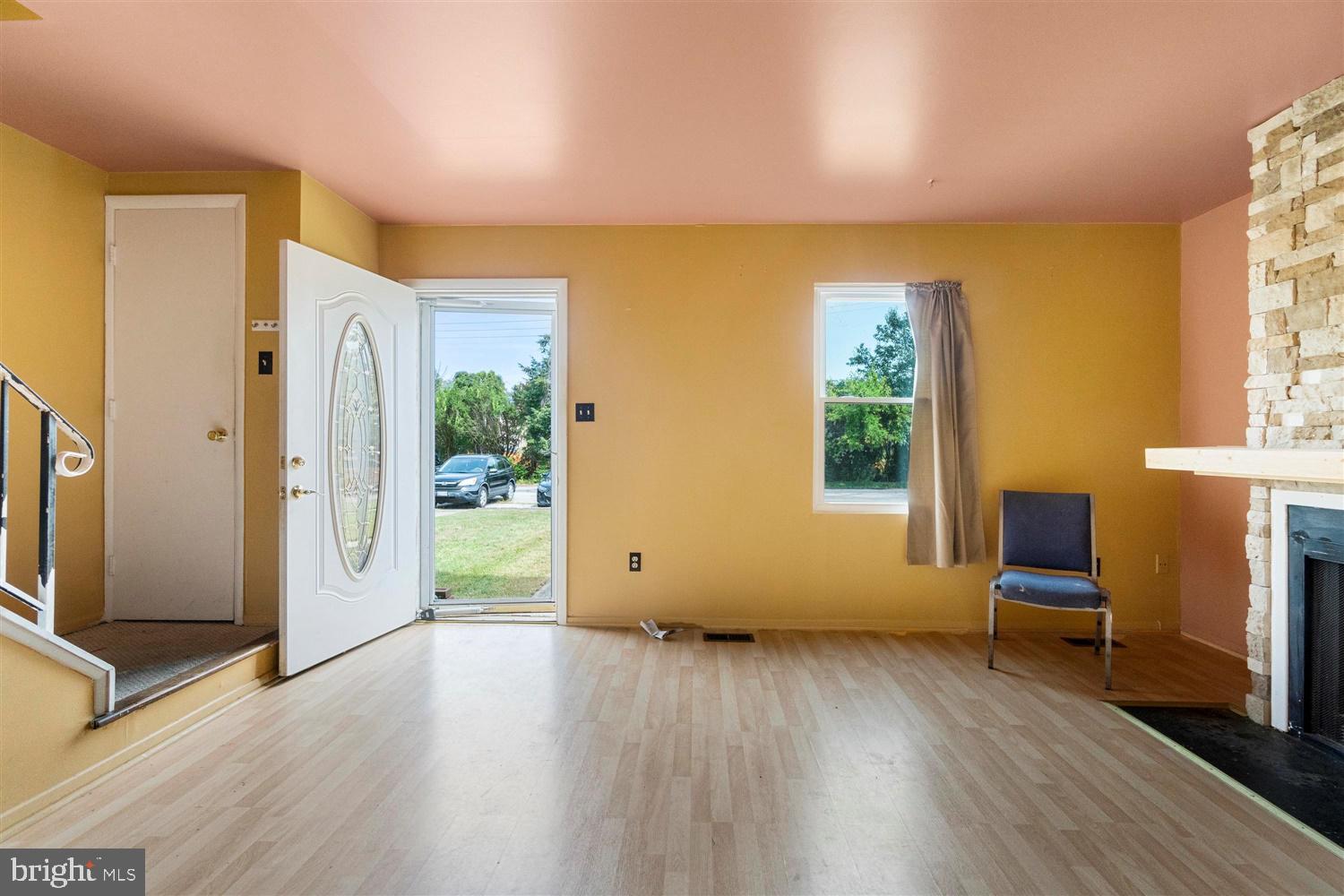 SHETLAND SQUARE - Residential