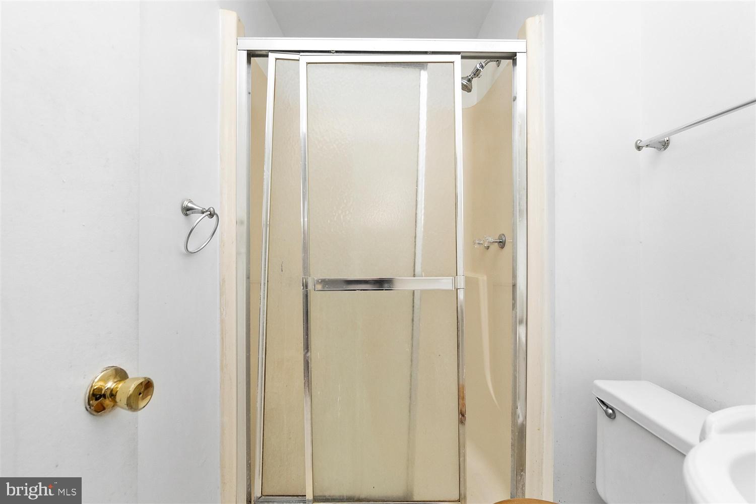 SHETLAND SQUARE - Residential