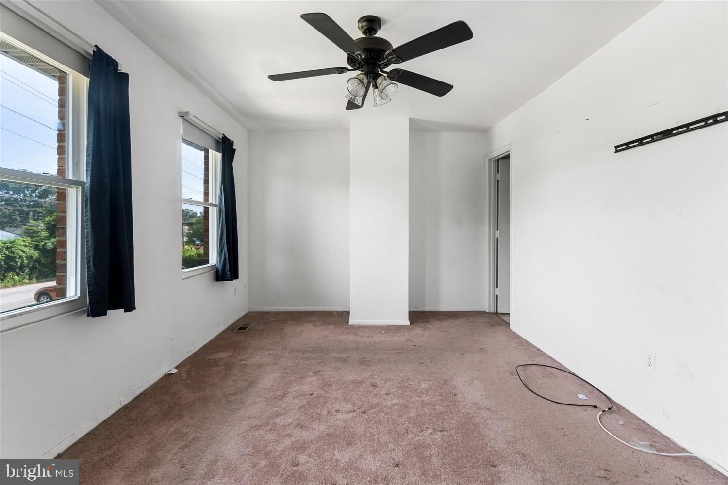 SHETLAND SQUARE - Residential