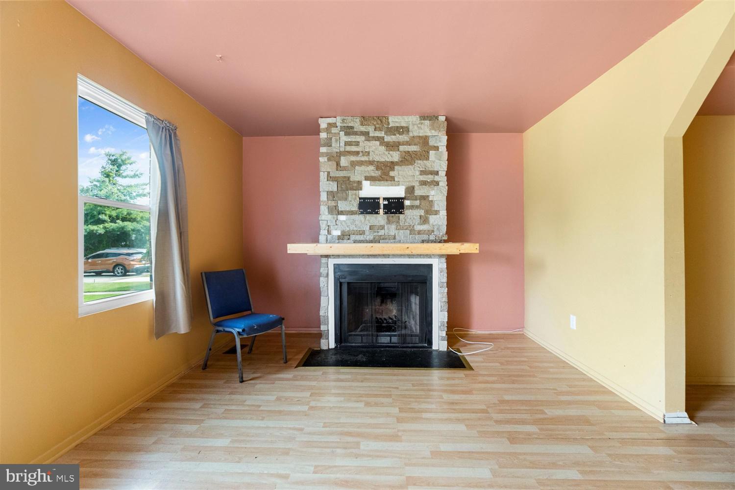 SHETLAND SQUARE - Residential