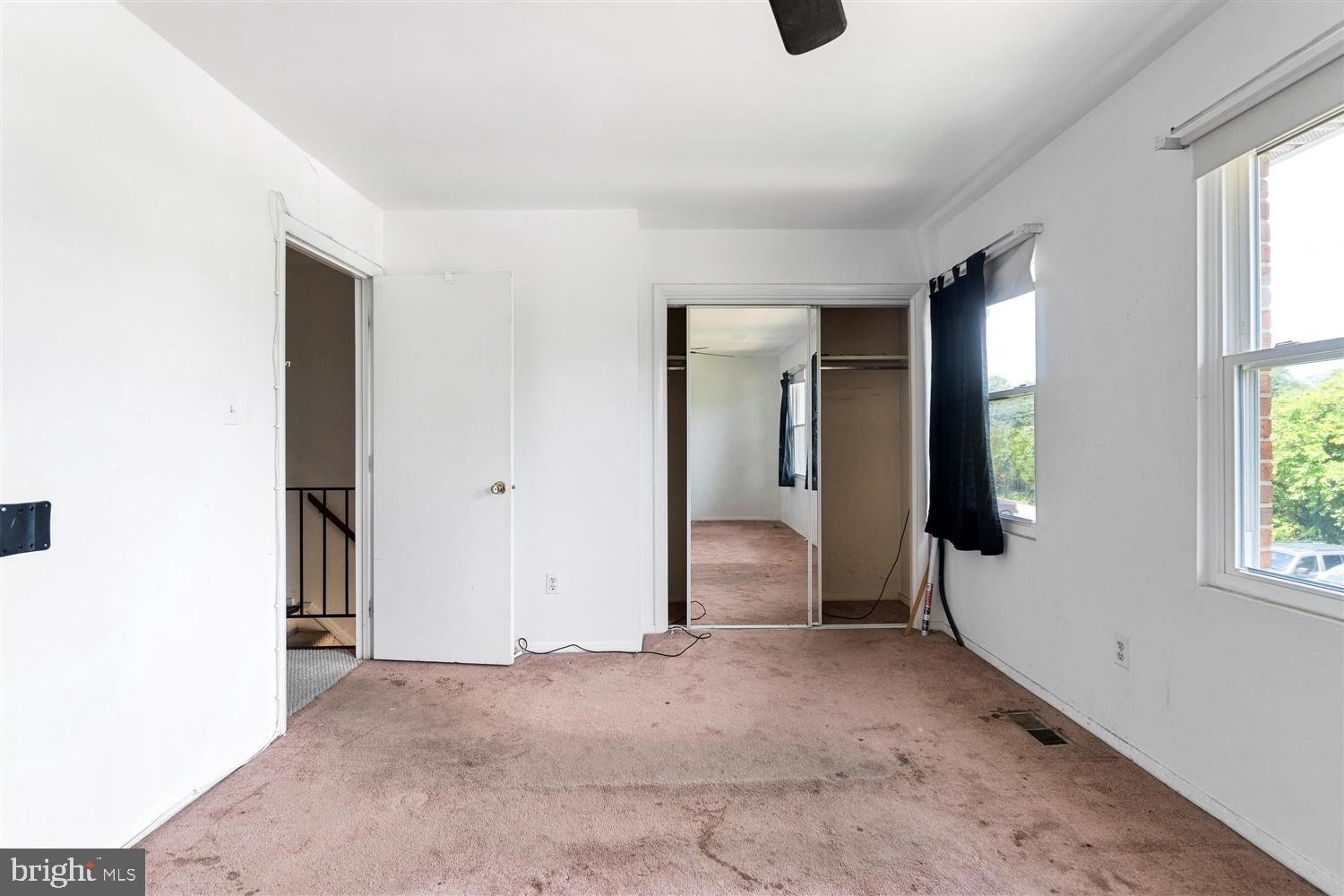 SHETLAND SQUARE - Residential