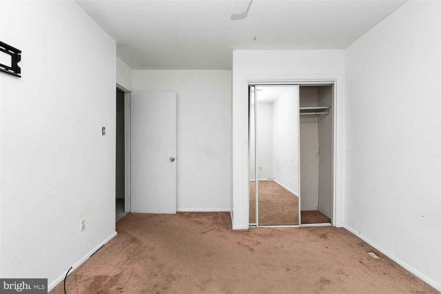 SHETLAND SQUARE - Residential