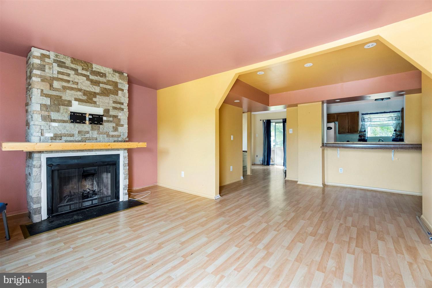 SHETLAND SQUARE - Residential