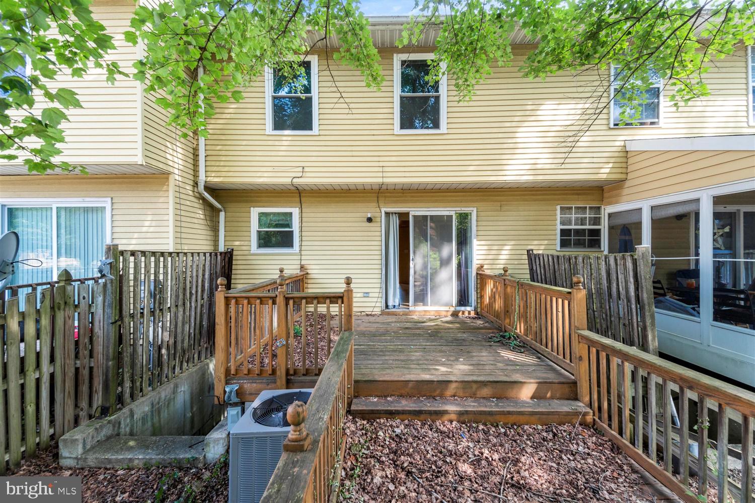 SHETLAND SQUARE - Residential