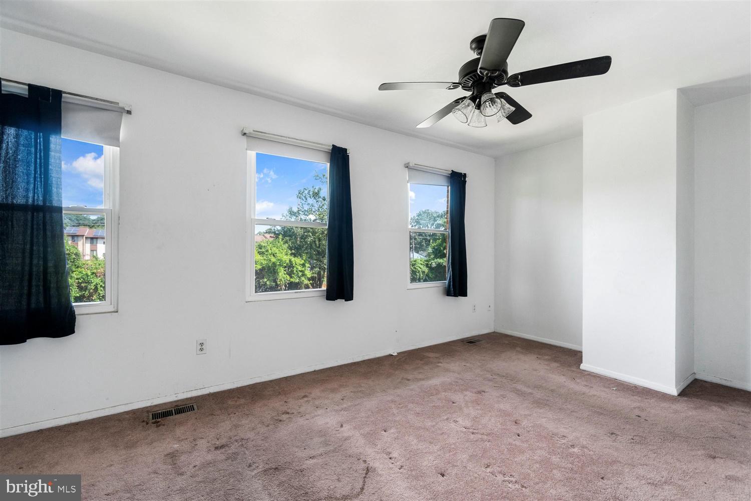 SHETLAND SQUARE - Residential