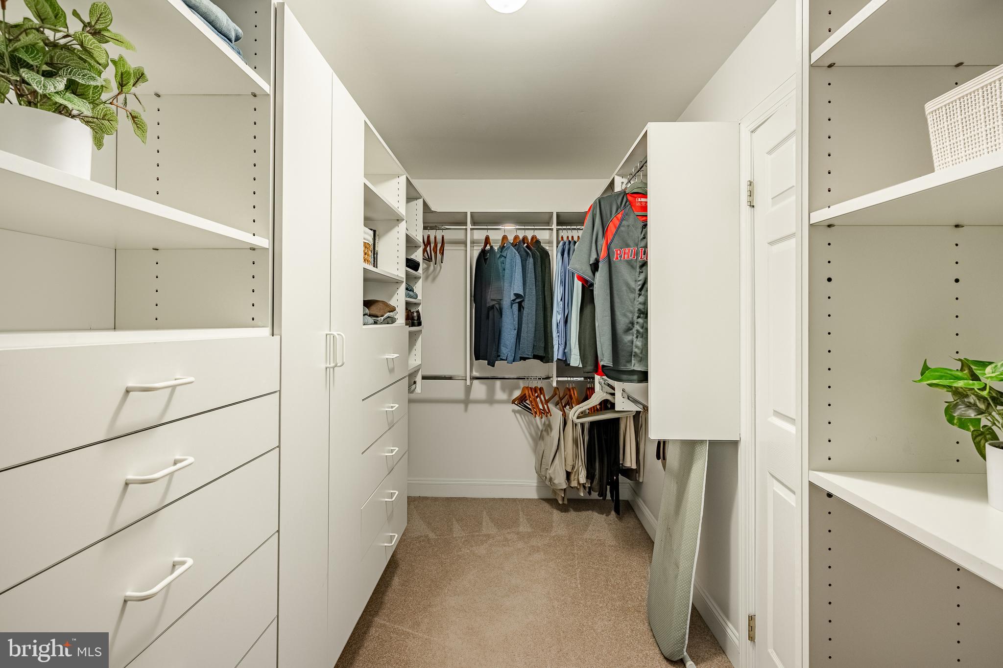 THORNBURY HUNT - Residential