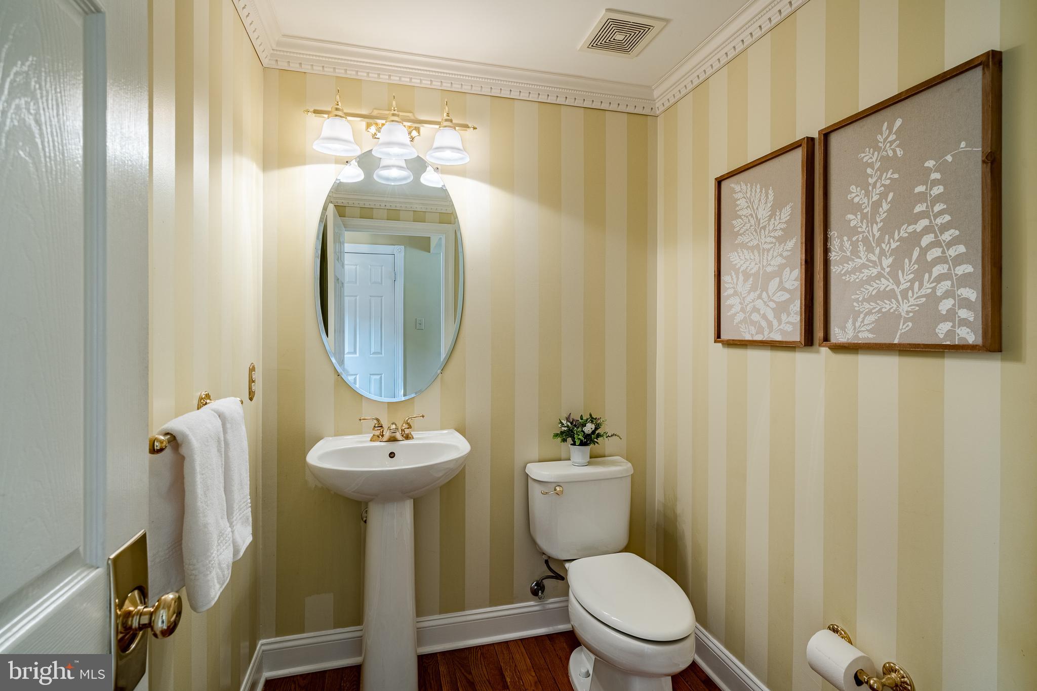 THORNBURY HUNT - Residential