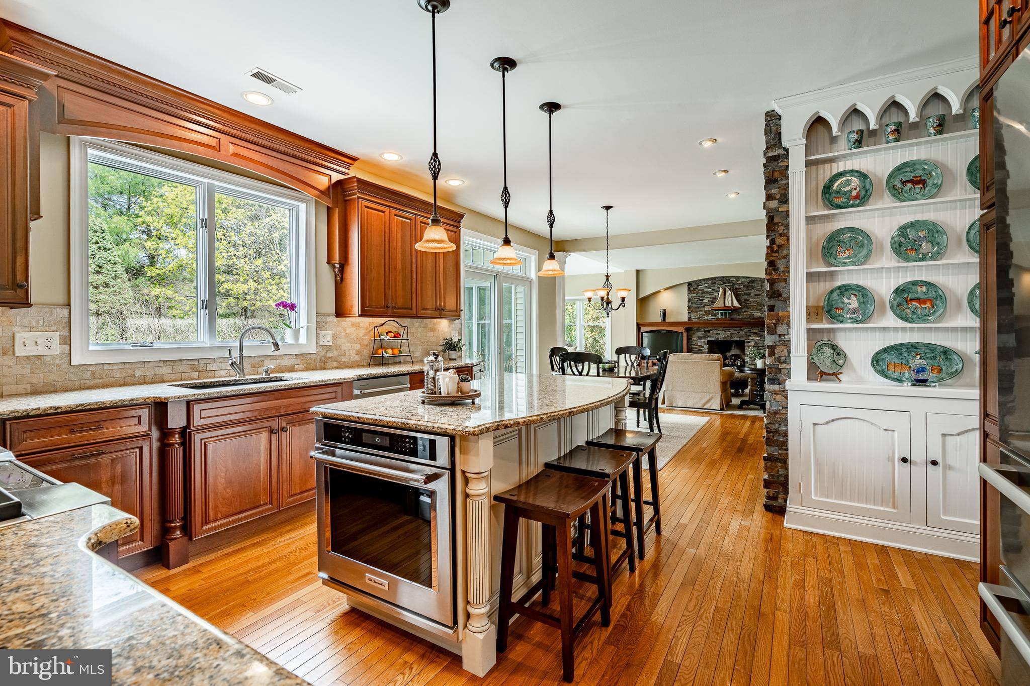 THORNBURY HUNT - Residential