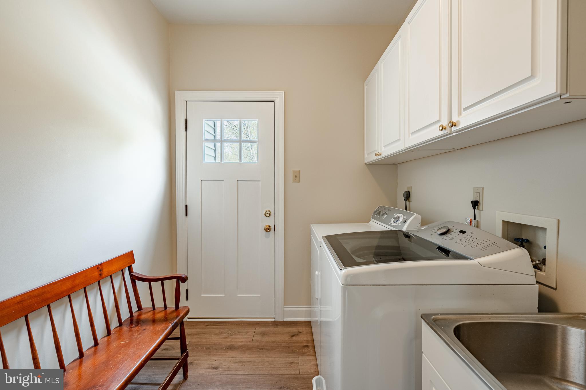 THORNBURY HUNT - Residential