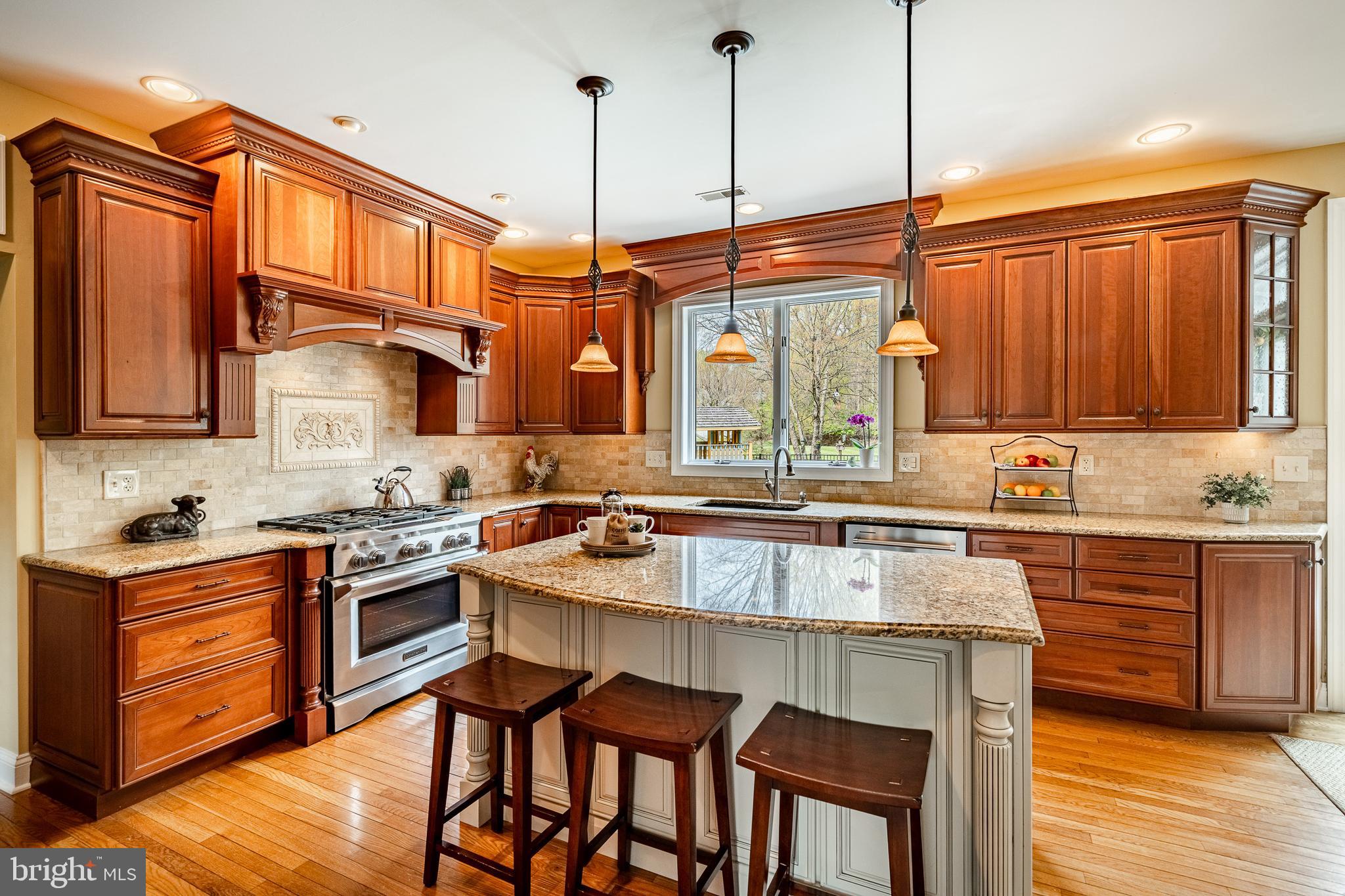 THORNBURY HUNT - Residential