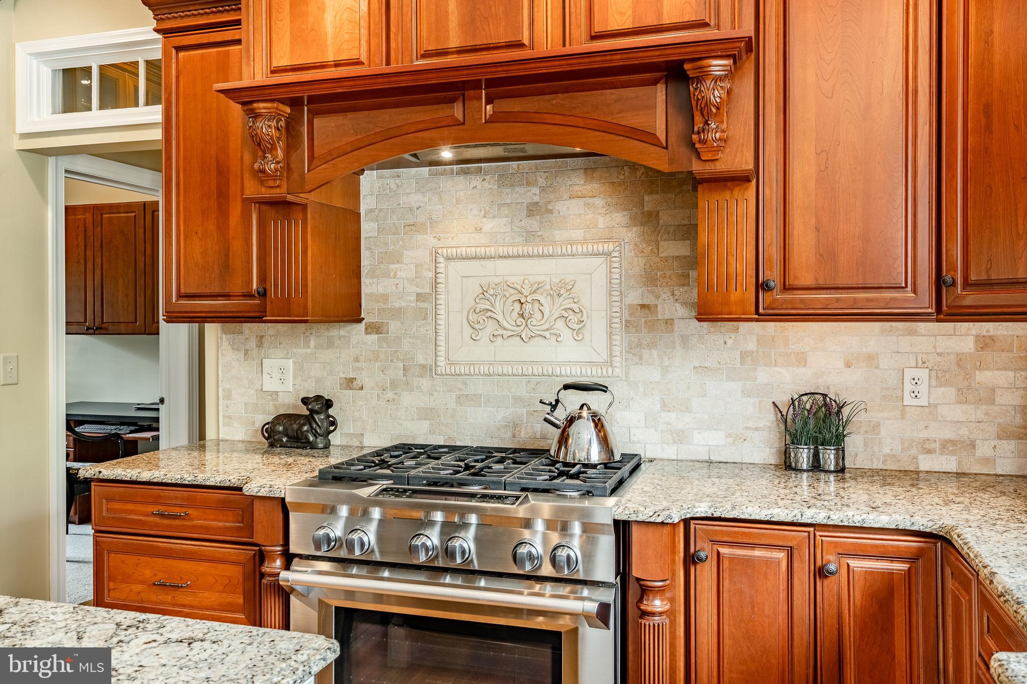 THORNBURY HUNT - Residential