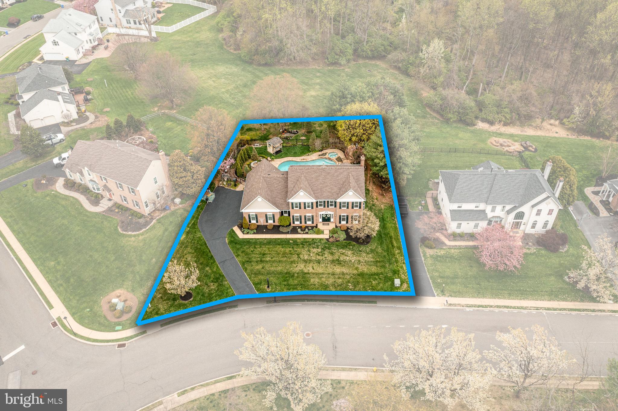 THORNBURY HUNT - Residential