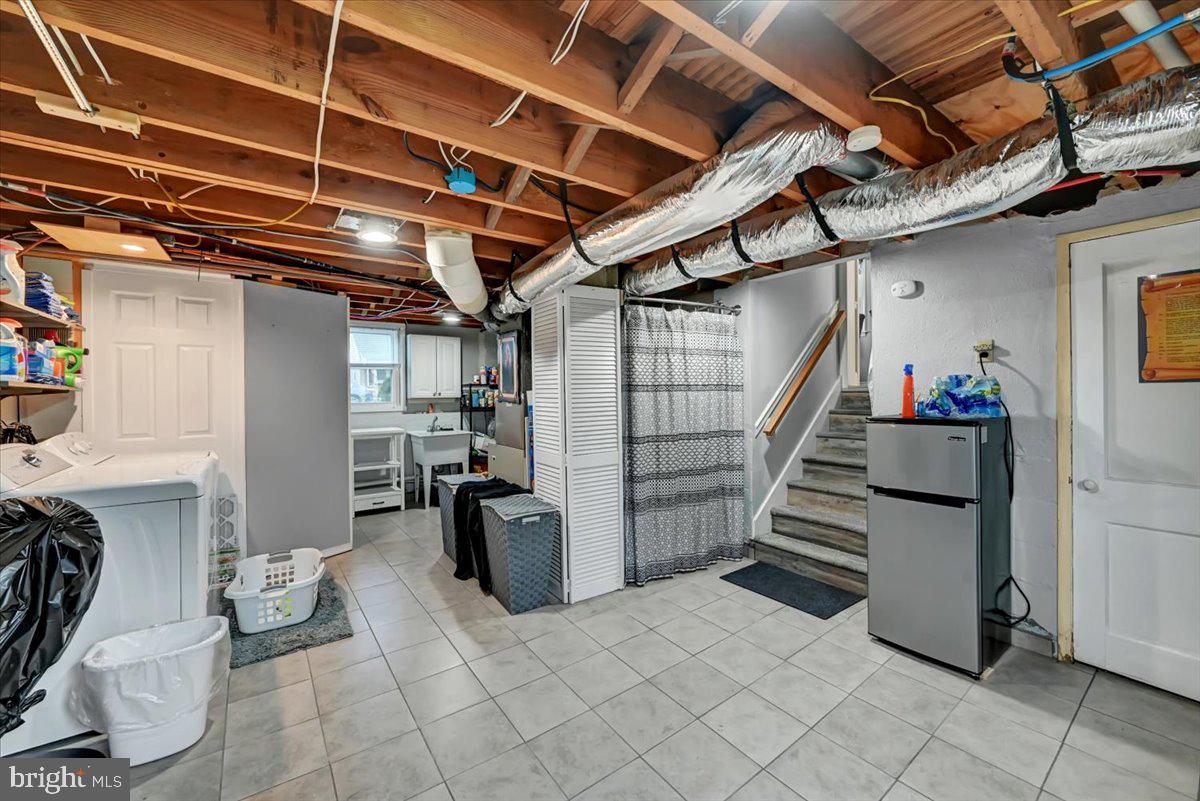 PARK VILLAGE - Residential