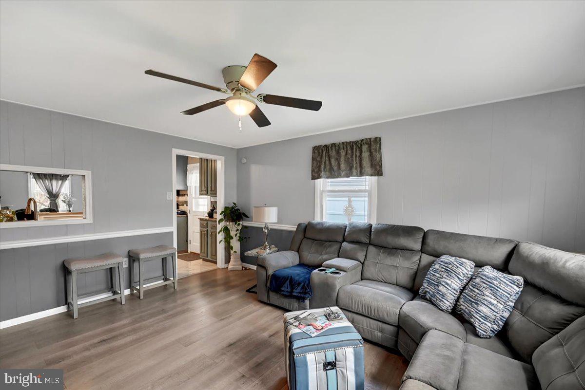 PARK VILLAGE - Residential