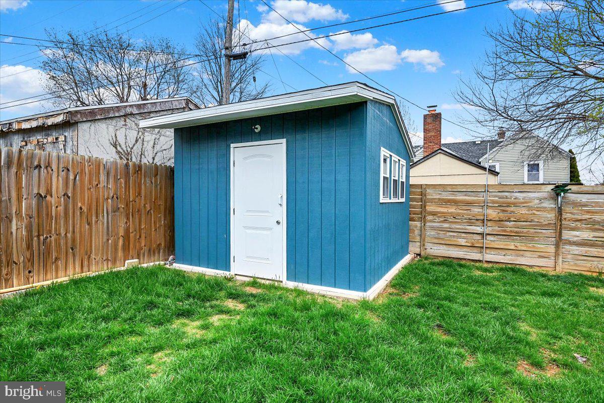 PARK VILLAGE - Residential