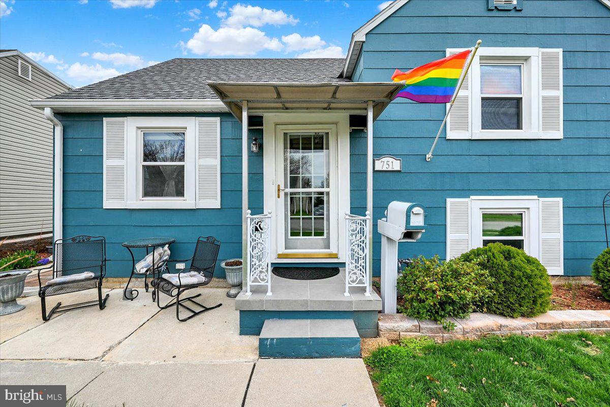 PARK VILLAGE - Residential