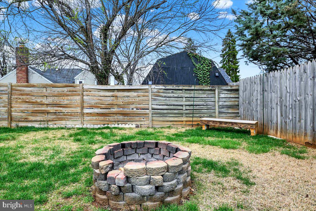 PARK VILLAGE - Residential