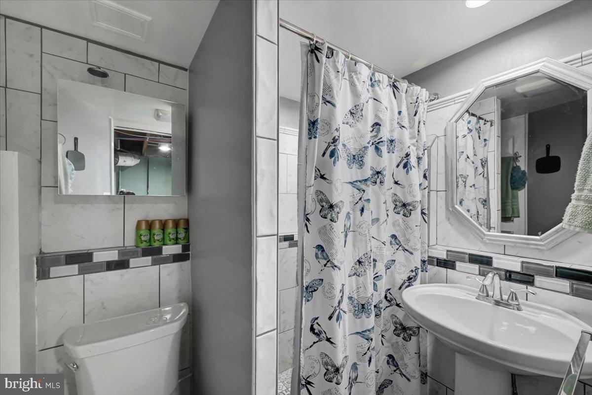 PARK VILLAGE - Residential