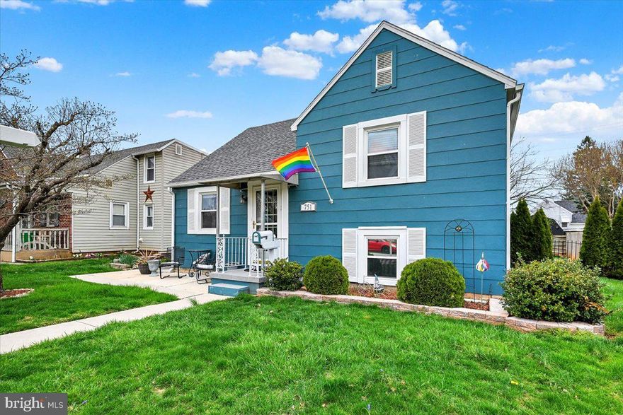 PREVIOUS CONTRACT FELL THRU DUE TO BUYER'S FINANCING! 

Welcome to this Remodeled Cape Cod with Remodeled Kitchen and Bathrooms. Roof Replaced in '2020, Newer SS Appliances, Fresh Paint and New Flooring makes this home move in Ready. You will appreciate the over 1,300 sf of living space with very large storage closet just off extended living room in rear. The nice level yard has some new fencing, and a New Shed added last Fall '2024. This Charming home is within walking distance to Lincoln Park or Farquhar Park. Great Starter or Investment property.