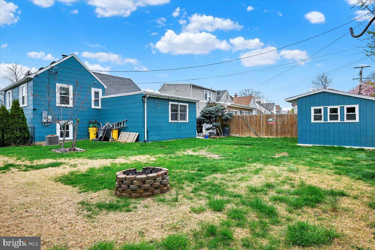 PARK VILLAGE - Residential