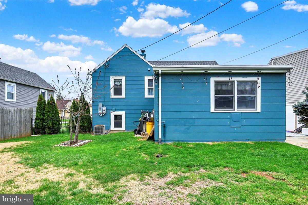 PARK VILLAGE - Residential