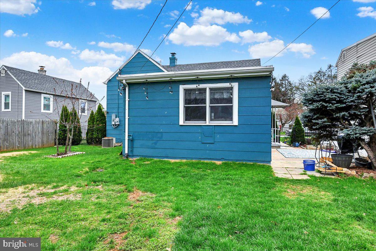 PARK VILLAGE - Residential