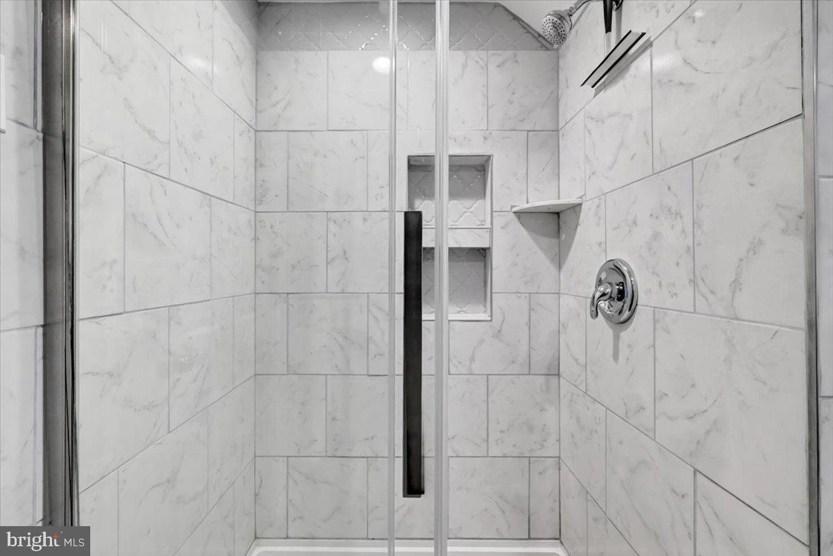 PARK VILLAGE - Residential