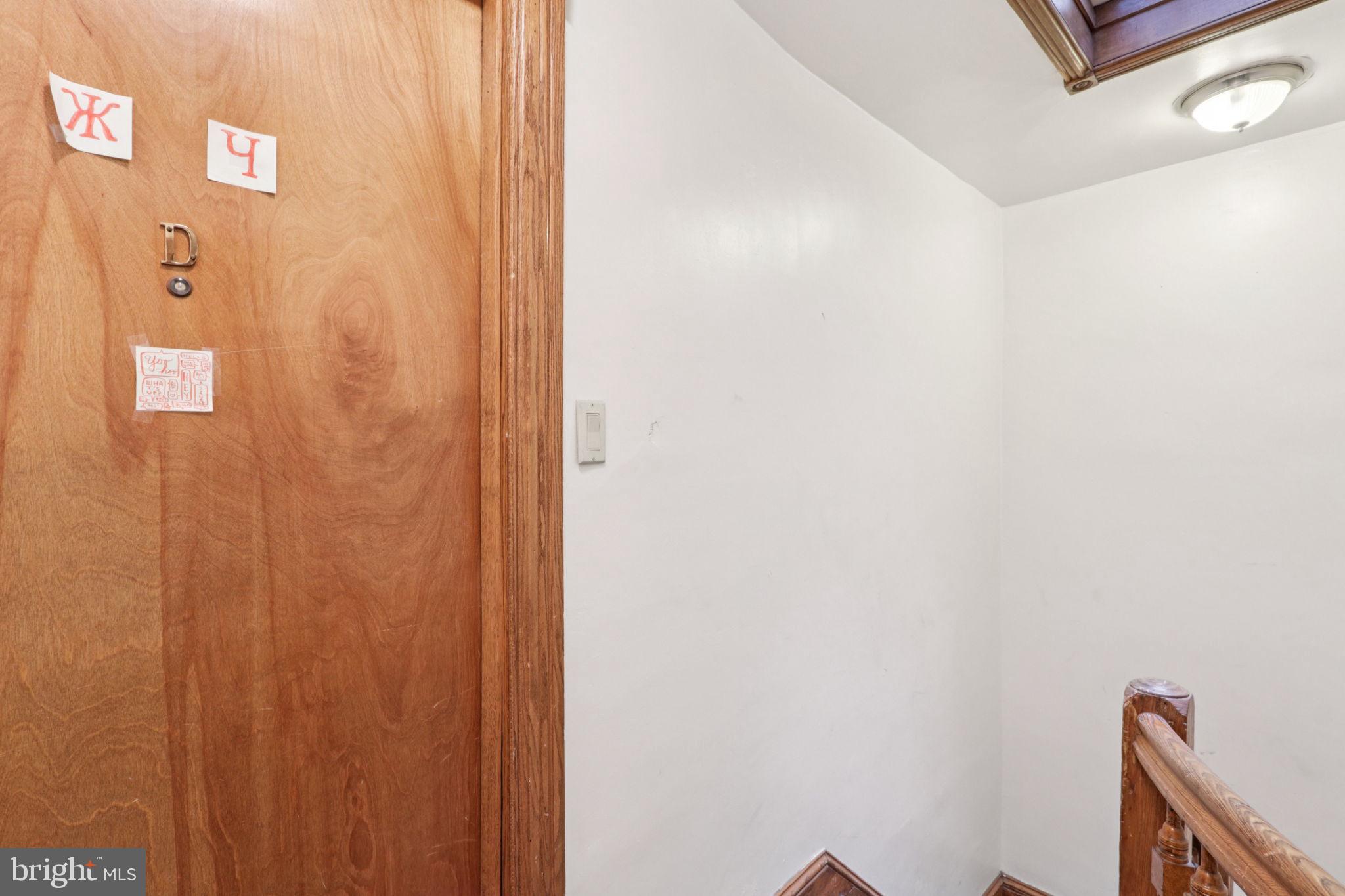 UNIVERSITY CITY - Commercial Sale